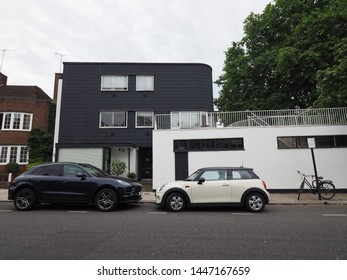 LONDON, UK - CIRCA JUNE 2019: 66 Old Church Street House In Chelsea Designed In 1935 By Walter Gropius And Maxwell Fry