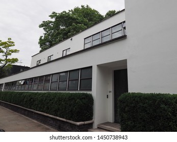 LONDON, UK - CIRCA JUNE 2019: Cohen House In Old Church Street Chelsea Designed In 1935 By Erich Mendelsohn And Serge Chermayeff