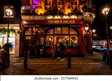 LONDON, UK - DECEMBER 01, 2019: Typical English Pub On Neal Street In Covent Garden, A Busy Area Of Central London Popular With Turists And Londoners