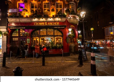 LONDON, UK - DECEMBER 01, 2019: Typical English Pub On Neal Street In Covent Garden, A Busy Area Of Central London Popular With Turists And Londoners