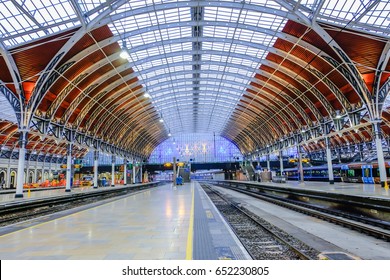 London, UK - December 18, 2016 : Interior architecture of Paddington station a famous railway station in central  London, United Kingdom.