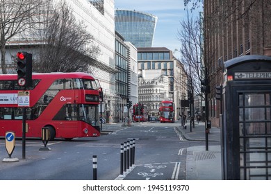 London, UK - February 23, 2021: St. Paul's Church Yard Street With Double-decker Buses And  Empty Streets City Of London During National Lockdown. Covid Restrictions, Social Distancing. 