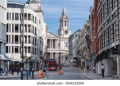 London, UK - February 23, 2021: Fleet Street View With St Pauls Cathedral And Double Decker Bus. Empty Streets City Of London During National Lockdown. Covid Restrictions, Social Distancing. 