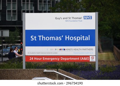 London, UK: JULY 01st 2015: St Thomas Hospital Sign Board In London, UK