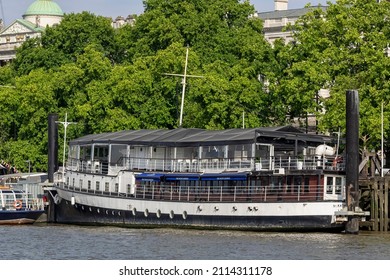 yacht rent london