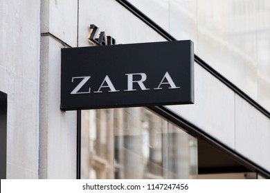 186 Zara storefront Images, Stock Photos & Vectors | Shutterstock