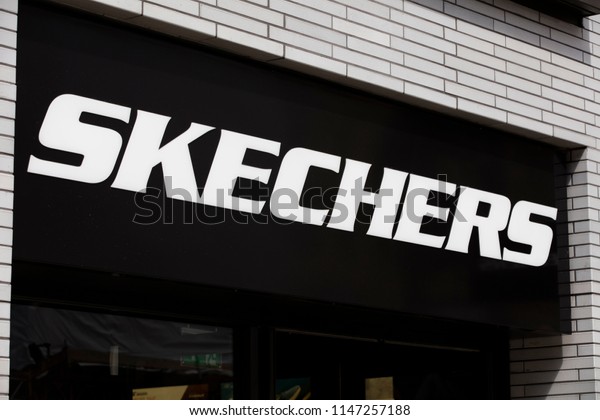 skechers shoes oxford street