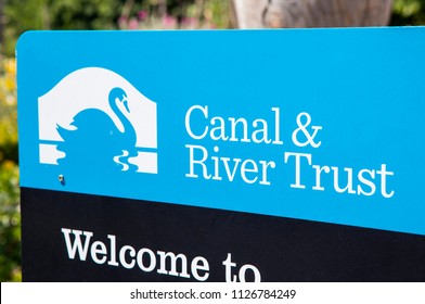 36 Canal River Trust Sign Images, Stock Photos & Vectors | Shutterstock