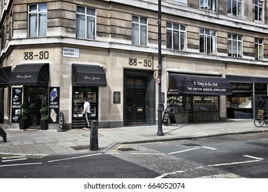 LONDON, UK - JULY 9, 2016: People Shop At Hatton Garden In Holborn District Of London. Hatton Garden Safe Deposit Company Was Involved In The 2015 Heist.