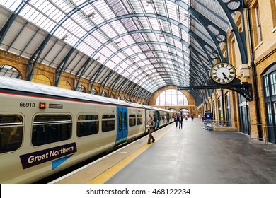 London, UK - June 16, 2016: Kings Cross Railway Station With Unidentified People. It Is A Major London Railway Terminus Which Opened In 1852