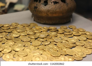 London Uk June 2018 Corbridge Hoard Stock Photo (edit Now) 1142002859