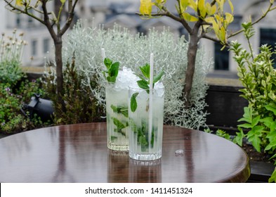 London Uk May 19th 2019 Two Cocktails Rooftop Bar 