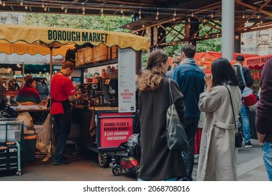 London, UK - October 17, 2021: Queue At Change Please Coffee Stall Inside Borough Market. Change Please Is A Social Enterprise That Provides Homeless People With Everything Required To Become Baristas