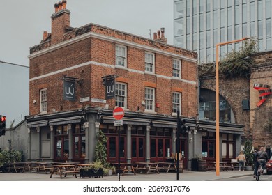 London, UK - October 17, 2021: View Of The Union Jack, A Cosy And Rustic Local Pub On Union Street In Southwark, South London.