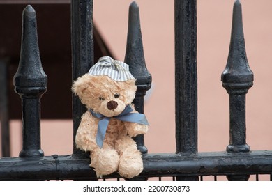 London UK - September 10 2022: A Toy Bear Placed On The Railings Outside Buckingham Palace In Memory Of Queen Elizabeth