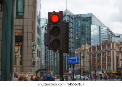 LONDON, UK - SEPTEMBER 12, 2015: Liverpool Street Train Station Street And Traffic Light Showing Red