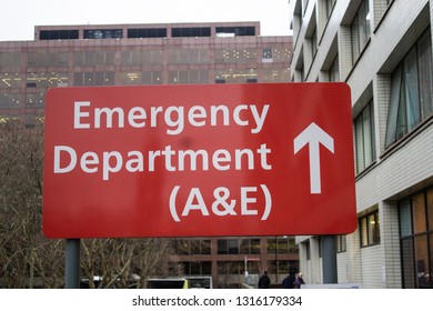 London / United Kingdom - 1.15.2019: A sign pointing towards the Emergency Department (A&E) of St Thomas'  Hospital