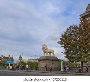 Westminster Bridge Lion High Res Stock Images Shutterstock