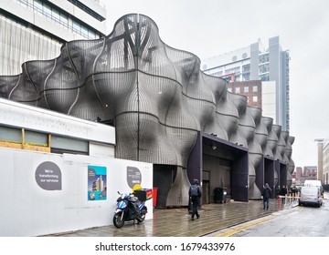 London, United Kingdom - February 01, 2019: Abstract Architecture At Entrance To Guy's And St Thomas Hospital From London Bridge. It Is Academic Health Science Centre And Teaching Hospital.