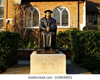 LONDON, UNITED KINGDOM - Jan 31, 2011: London, UK - January 31st 2011: Statue of Thomas More in Chelsea in front of Chelsea Old Church