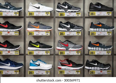 nike store shoes on sale