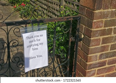 London, United Kingdom - May 04, 2020: Paper Thank You Note To Refuse Collectors Displayed At Steel Entrance Gate Near House In Lewisham, During Coronavirus Covid 19 Outbreak