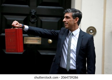 London, United Kingdom-October 27, 2021: Rishi Sunak, Chancellor of the Exchequer, leaves No.11 Downing Street to present his budget at the House of Commons in London, UK.