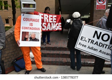 London/UK- May 1 2019: Sentencing Today At Southwark Crown Court For Julian Assange For Breaking Bail Conditions. Protesters Raise Banners In Front Of Court Building. Credit: Katherine Da Silva