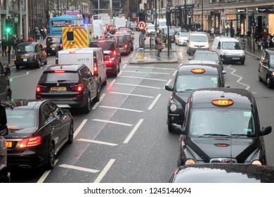                                London.UK.November 28th 2018.London Pollution Levels Rise Again To Near Record Highs.