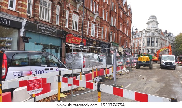                                London.UK.November\
5th 2019.London pollution levels rise as a result of unfinished\
road works.