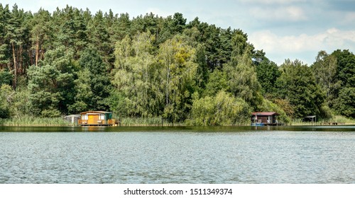 Imagenes Fotos De Stock Y Vectores Sobre Lago Tranquilo