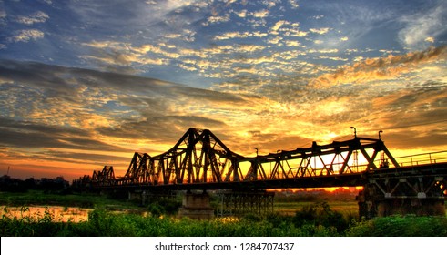 Long Bien Bridge