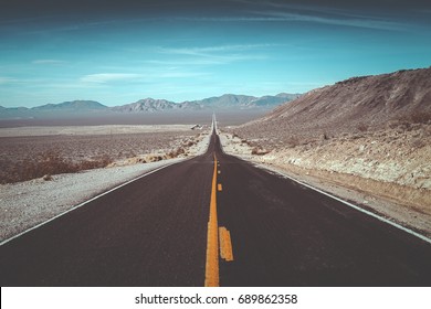 Long Desert Road Stock Photo 689862358 | Shutterstock