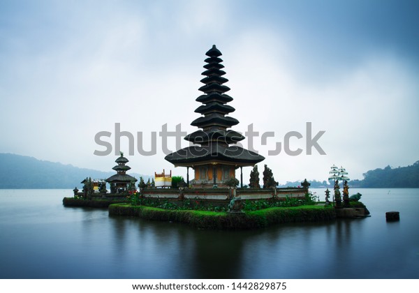 Long Exposure Pura Ulun Danu Bratan Stock Photo Edit Now 1442829875