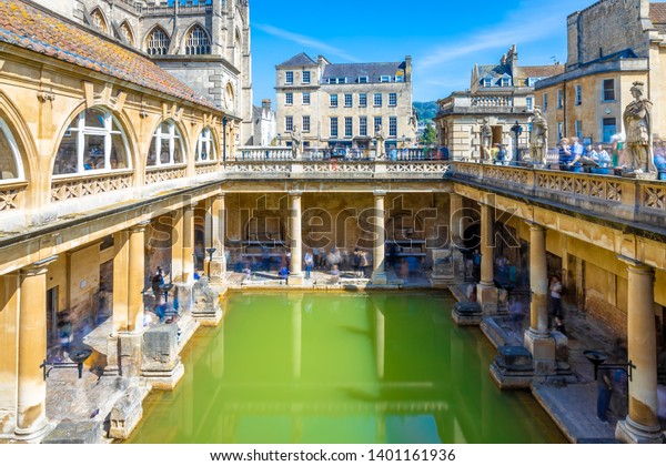 イギリス ローマ風呂の長い露光景 の写真素材 今すぐ編集