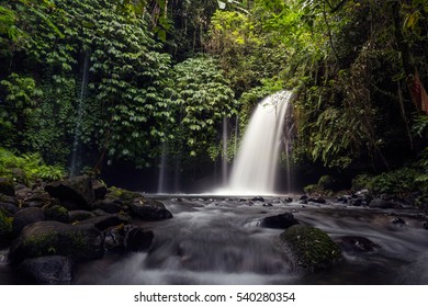 Long Exposure Yeh Hoo Waterfall Located Stock Photo 540280354 ...