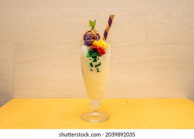 Long Glass Goblet With Filipino Halo Halo Juice With Wafer And Ice Cream