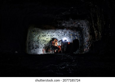 Long Ground Support Rig at Underground Mine Massive Excavation