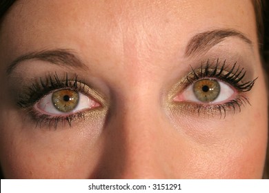 long lashes eyes