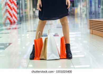 Long Legs Model Shopping Center Next Stock Photo 1551025400 | Shutterstock