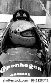 Long Pond, PA / USA - August 20, 1989: A Vintage, Old-school Black-and-white Photo Of Legendary Indy Car Driver A.J. Foyt In His Car At Pocono Raceway In Pennsylvania.