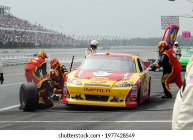 Long Pond, PA, USA - August 7, 2011:  NASCAR Driver Clint Bowyer Makes A Pit Stop During The 2011 NASCAR Good Sam RV Insurance 500 At Pocono Raceway In Pennsylvania.