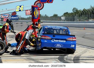 Long Pond, PA, USA - July 30, 2017:  NASCAR Driver David Ragan Makes A Pit Stop During The 2017 Overton's 400 At Pocono Raceway In Pennsylvania.