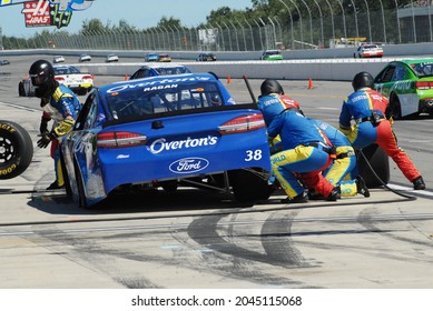 Long Pond, PA, USA - July 30, 2017:  NASCAR Driver David Ragan Makes A Pit Stop During The 2017 Overton's 400 At Pocono Raceway In Pennsylvania.