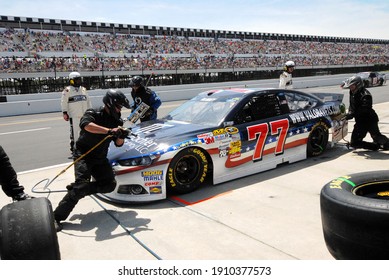 Long Pond, PA, USA - June 8, 2014:  NASCAR Driver Dave Blaney Makes A Pit Stop During The 2014 NASCAR Pocono 400 At Pocono Raceway In Pennsylvania.