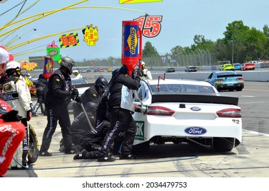 Long Pond, PA, USA - June 8, 2014:  NASCAR Driver Travis Kvapil Makes A Pit Stop During The 2014 NASCAR Pocono 400 At Pocono Raceway In Pennsylvania.