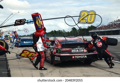 Long Pond, PA, USA - June 26, 2021:  NASCAR Driver Christopher Bell Makes A Pit Stop During The 2021 NASCAR Pocono Organics CBD 325 At Pocono Raceway In Pennsylvania.