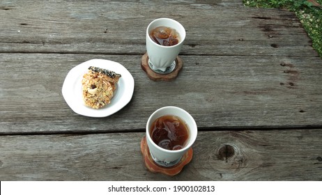 Longan Water And Fried Sticky Rice In The Afternoon Snack Time, Lampang, Thailand