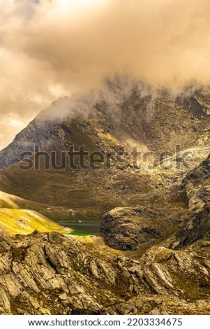 The Longet lakes on the border between the province of Cuneo and Haute Provence