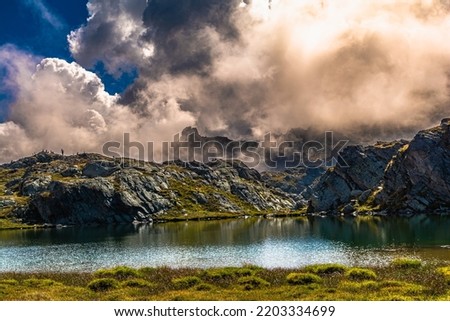 The Longet lakes on the border between the province of Cuneo and Haute Provence